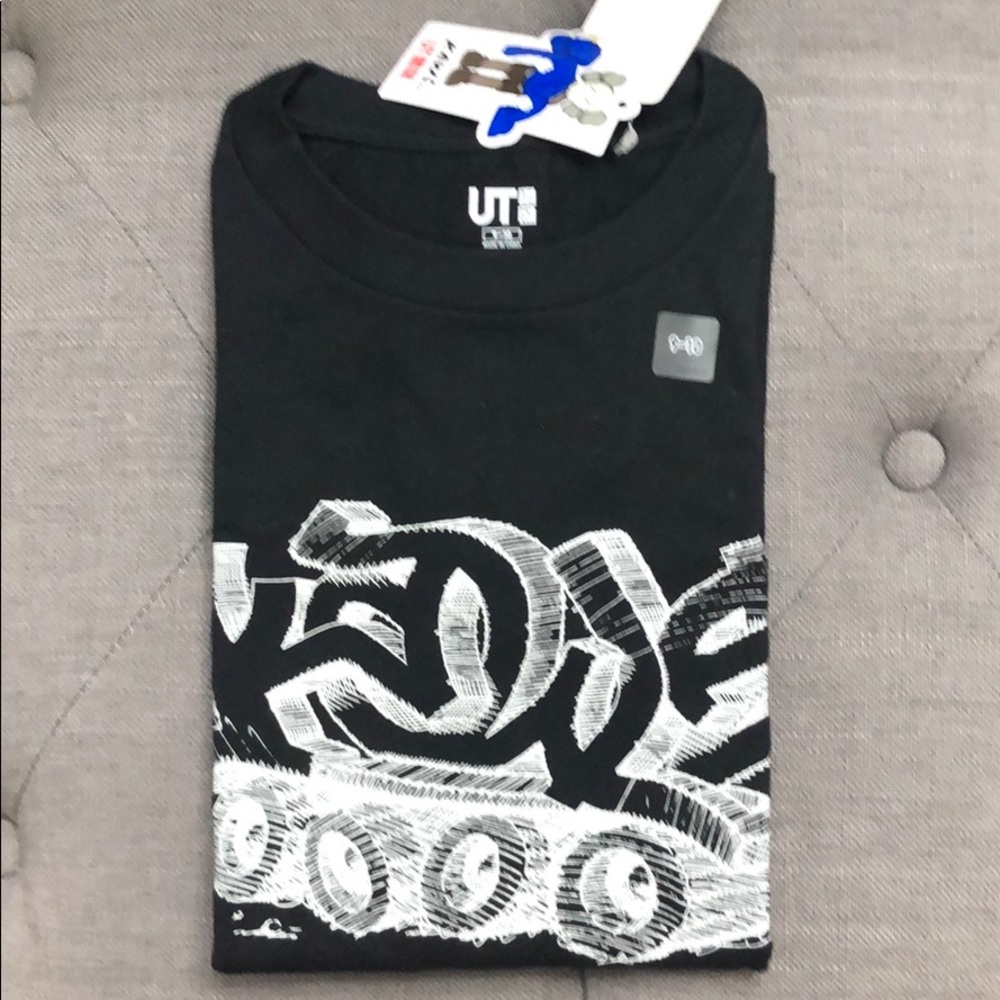 Kaws x UNIQLO